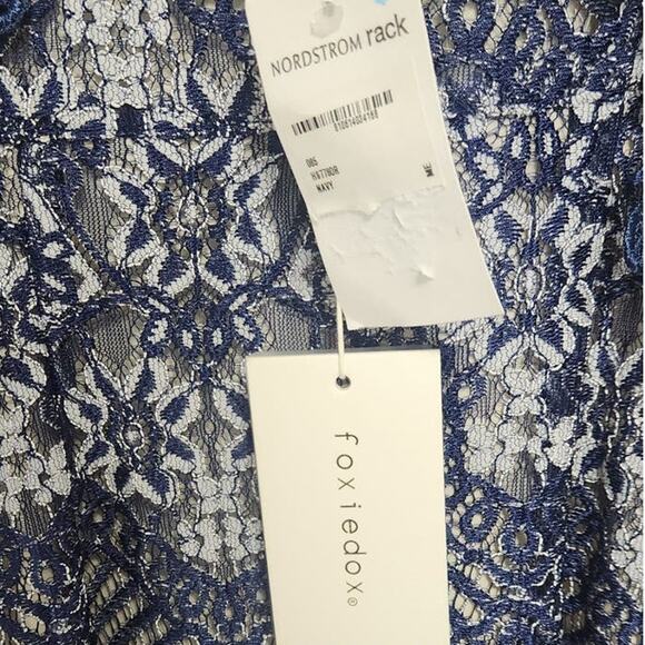 Foxiedox Daleyza Open Back Lace Navy Blue Midi Dress Medium - Picture 11 of 14